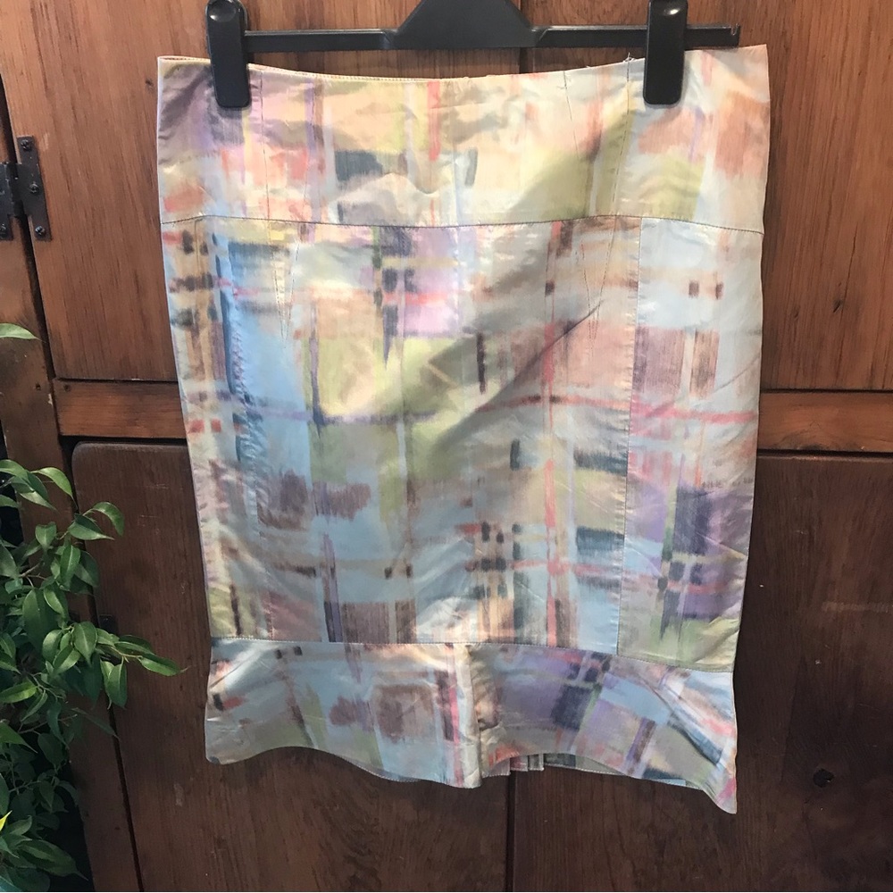 Beautiful Holt Renfrew Summer Skirt - Size 10 🇨🇦